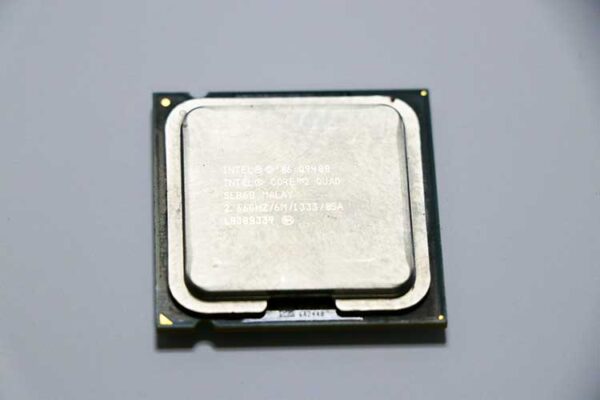 Процессор Intel® Core™2 Quad Q9400 2,66 ГГц